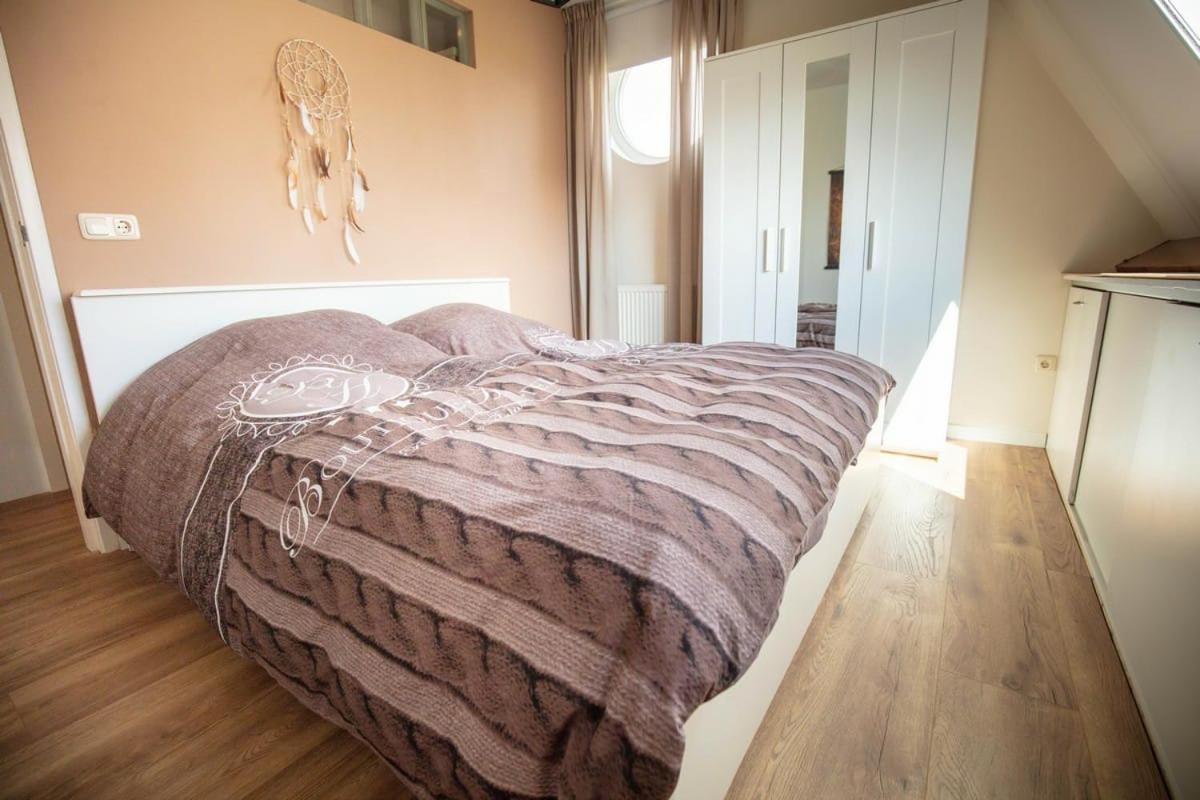 Vakantiehuis De Drie Bruggen Valkenswaard Esterno foto